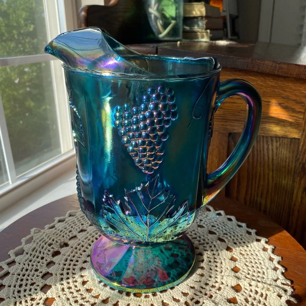 1970's VTG Indiana BLUE CARNIVAL GLASS Harvest Grape Iridescent Large Pitcher.